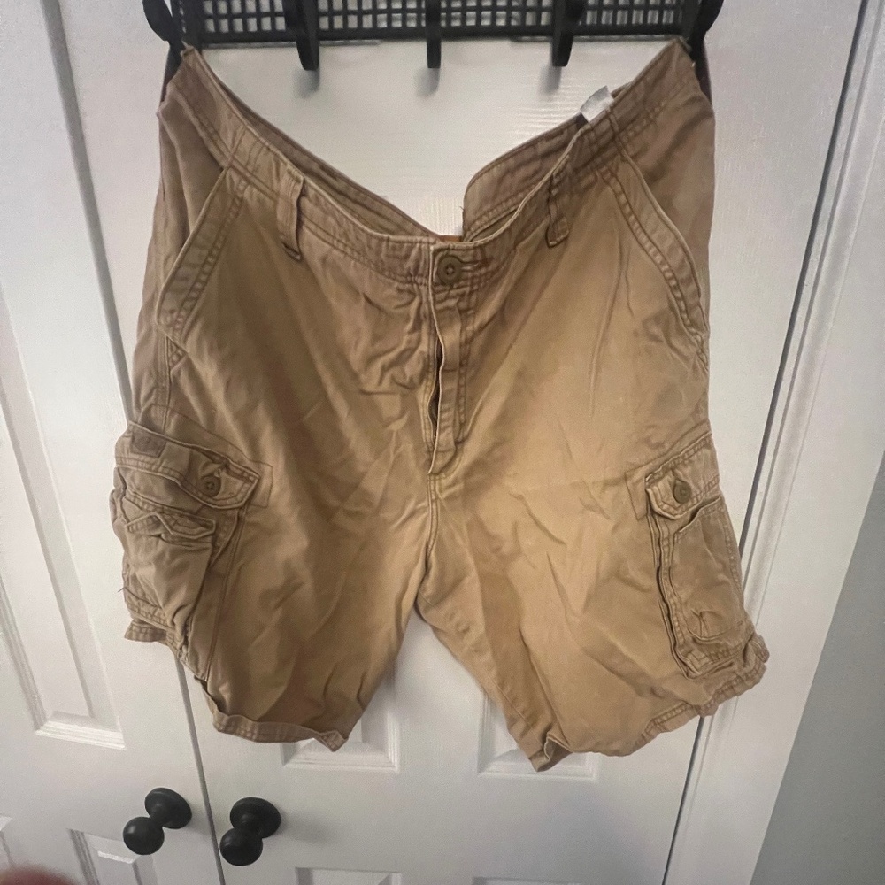 Men's cargo shorts